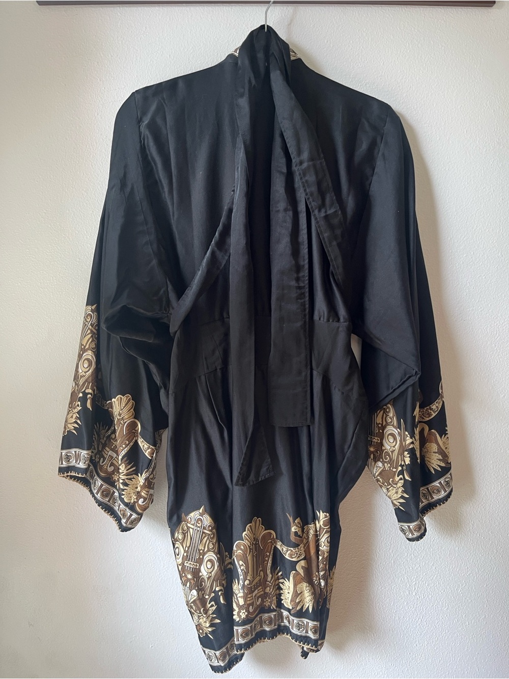Chasing Unicorns ⚜️🖤⚜️ Silk Kimono Sleeve Mini Dress sz S {different print} - Picture 7 of 16
